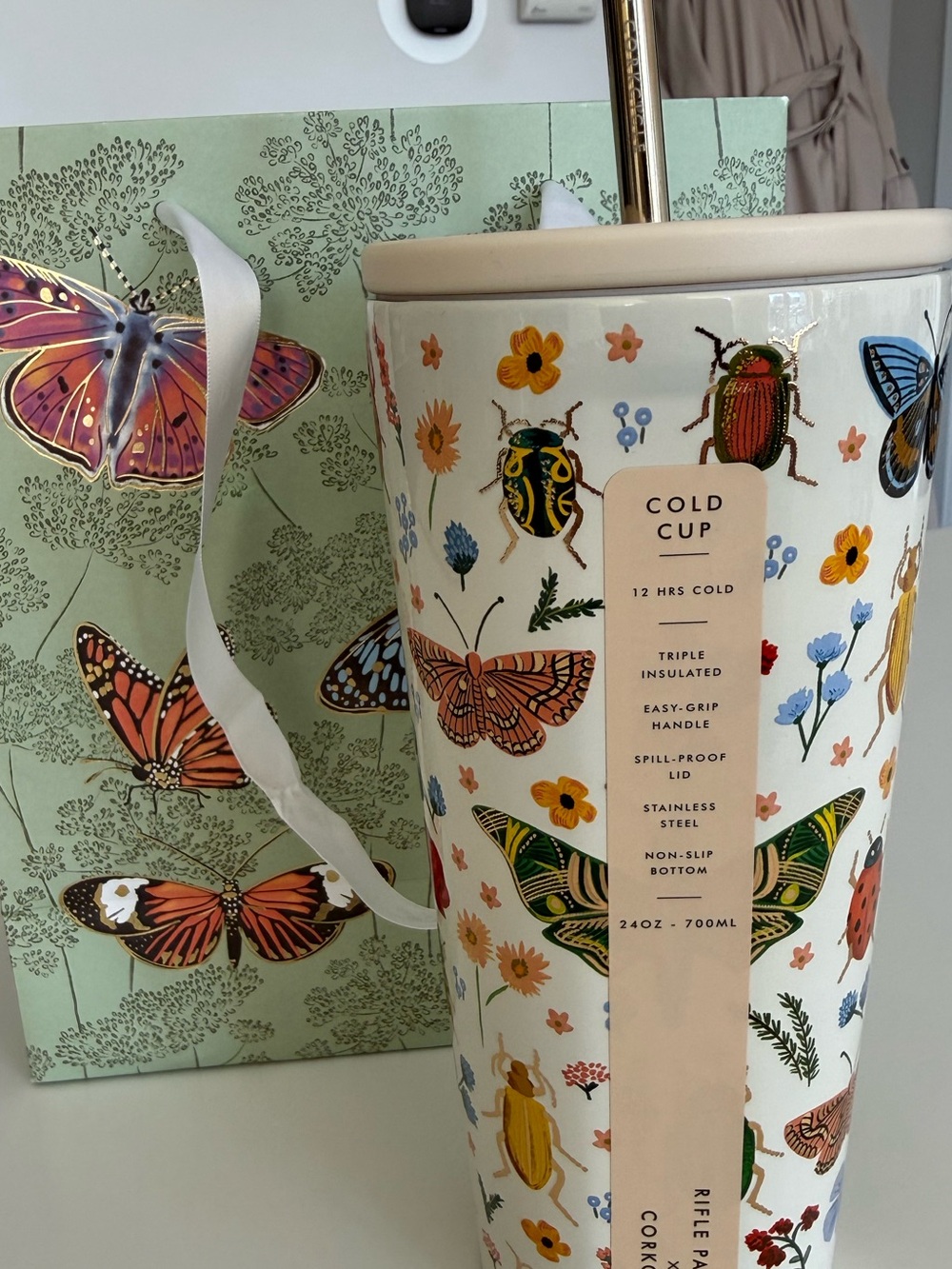 RIFLE PAPER CO. COLD CUP
INSULATED TUMBLER WITH STRAW + matching gift bag - Picture 6 of 6